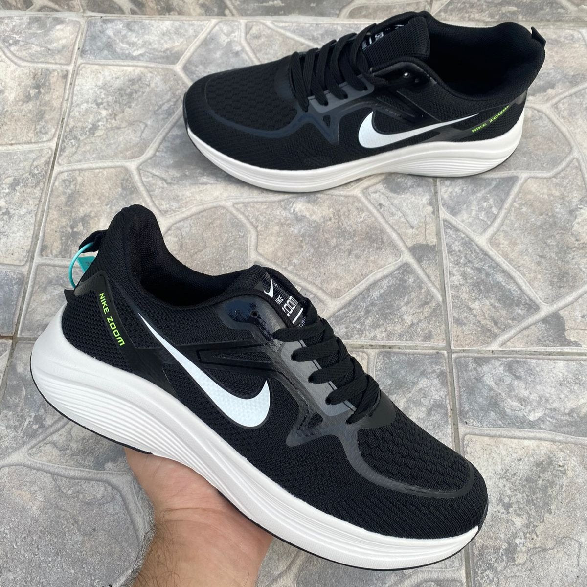 NIKE ZOOM